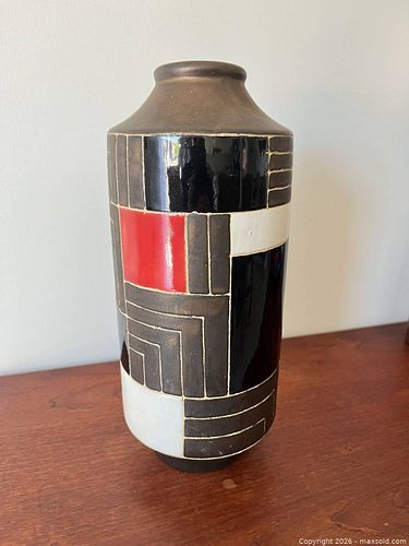 Lot #25 (1 of 9)