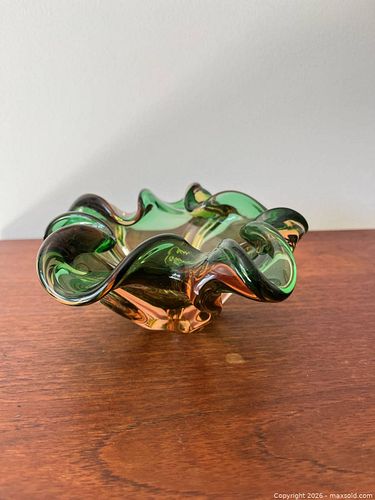 Lot #37 (1 of 9)