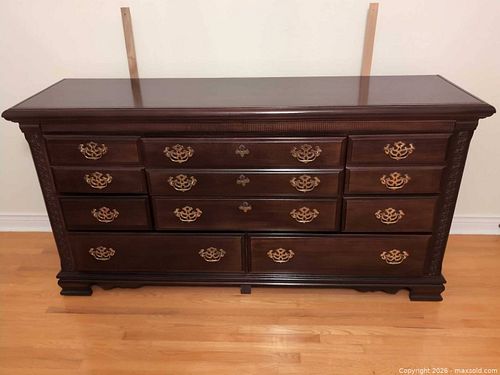 Lot #53 (1 of 19)