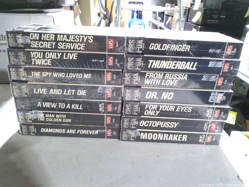 Brand new James bond VHS tapes Roger Moore and Sean Connery  (1 of 4)