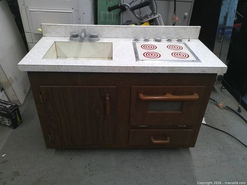 Lot #46 (1 of 6)