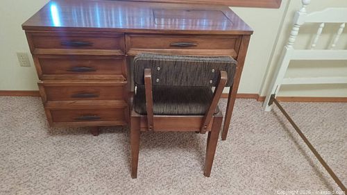 Lot #83 (1 of 6)