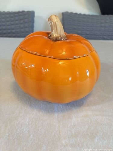 Lot #5 (1 of 7)