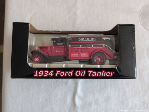 Lot #118 (1 of 4)