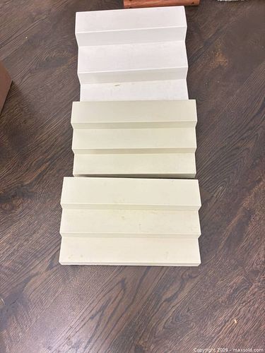 Lot #711 (1 of 3)