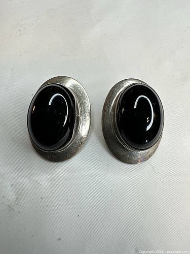 Lot #100 (1 of 5)