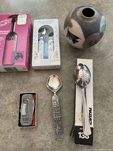 Lot #307 (1 of 12)