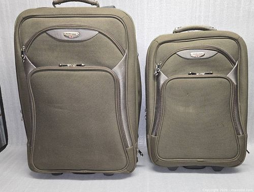 PC Canvas Rolling Luggage Set  (1 of 6)