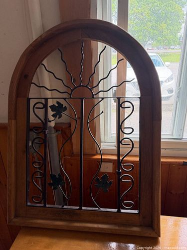 Wooden Arched Window Frame (1 of 4)