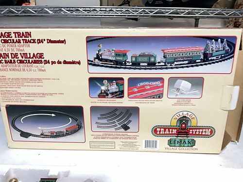 Lena’s village train - lot 1165 (1 of 5)