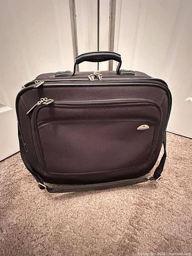 Lot #70 (1 of 12)