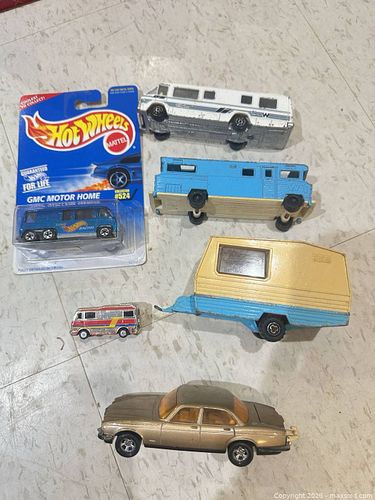 Lot #597 (1 of 13)