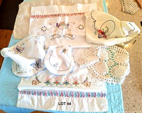 Lot #44 (1 of 7)