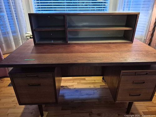 Lot #224 (1 of 9)