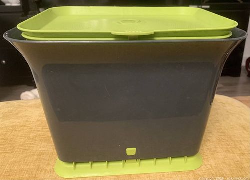 Kitchen Compost Collector (1 of 6)