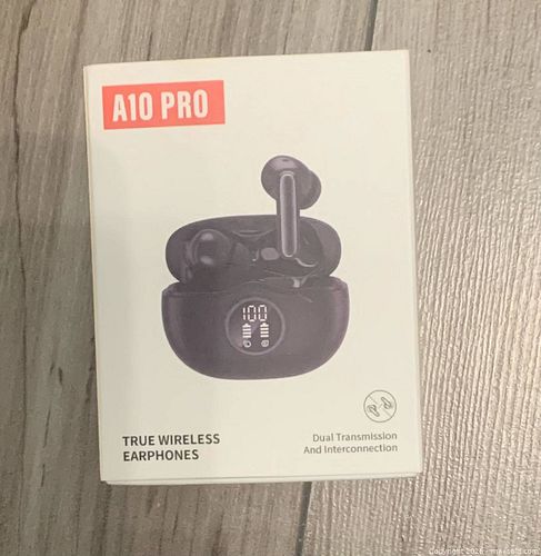 New Wireless Earphones  (1 of 6)