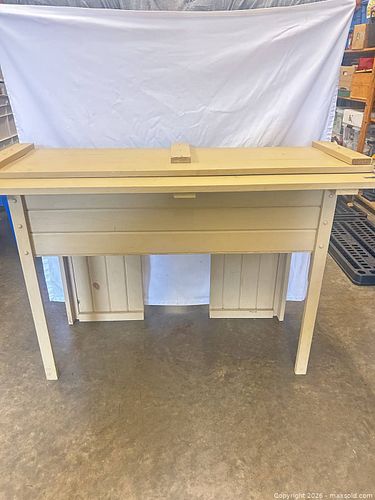 Lot #63 (1 of 10)