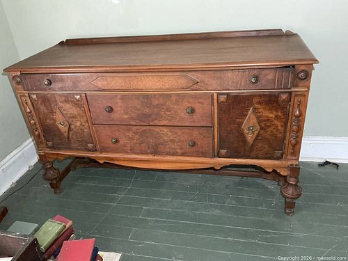 Lot #296 (1 of 11)