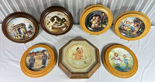 Decorative Collector Porcelain Plate — M.I. Hummel / Goebel (1 of 18)