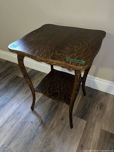 Lot #70 (1 of 9)