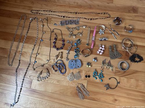 Costume Jewelry Lot — Necklaces, Earrings, Bracelets, Watches (1 of 19)