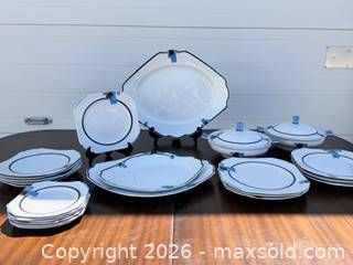 Lot #369 (1 of 21)