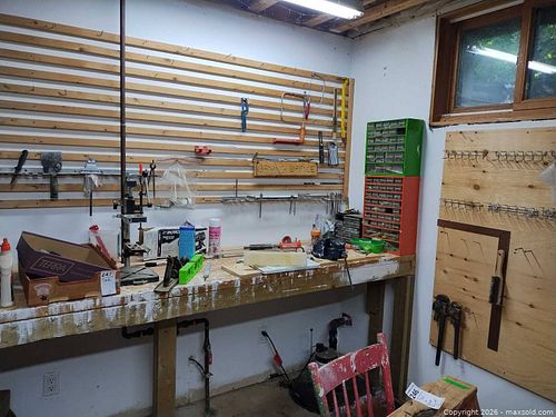 Assorted Workshop Tools: Benchtop Drill Press, Hand Plane, Hand Tools C (1 of 19)