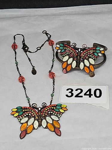 Lot #3240 (1 of 9)