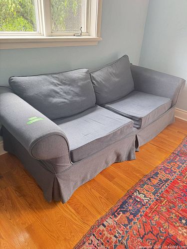 Couch (1 of 7)