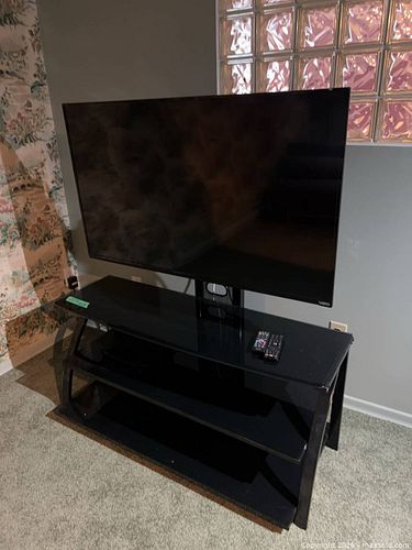 TV & Stand  (1 of 13)