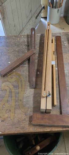 Various wood tools (1 of 6)