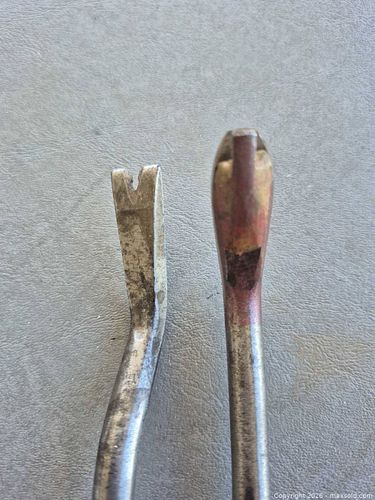 Pair of Specialty Tools (1 of 3)