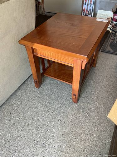 Lot #696 (1 of 8)