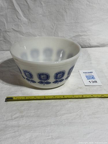 Lot #139 (1 of 6)