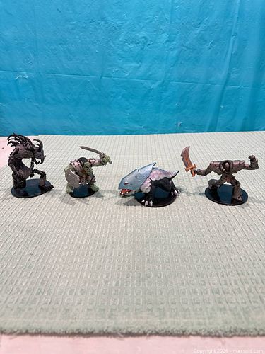 Lot #79 (1 of 10)
