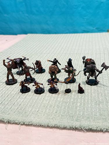 Lot #77 (1 of 10)