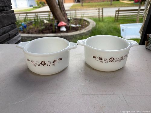 Set of 2 Vintage Milk Glass Casserole Dishes, Small -ag (1 of 7)
