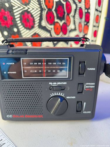 CC Solar Observer Emergency/Weather Portable Radio (1 of 4)