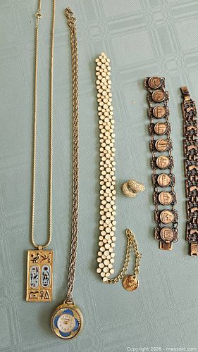 Unique Jewelery Collection (1 of 6)