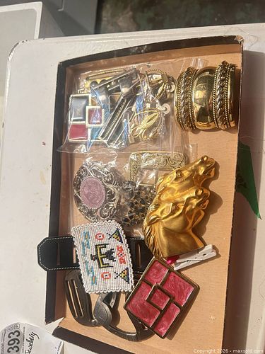 Lot #393 (1 of 10)