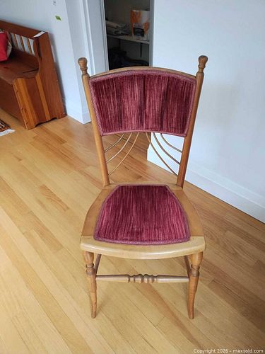 Lot #570 (1 of 9)