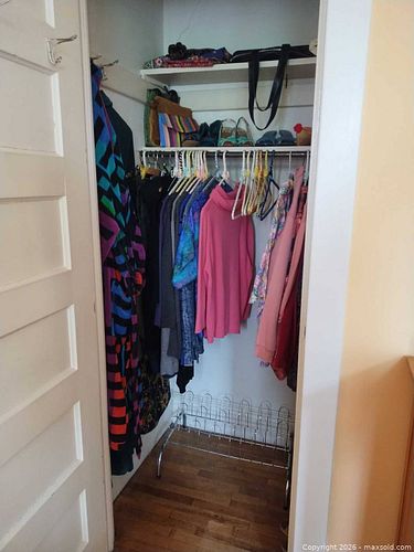 Women's Mixed Clothing, Shoes & Accessories B (1 of 20)