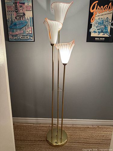 Lot #37 (1 of 18)