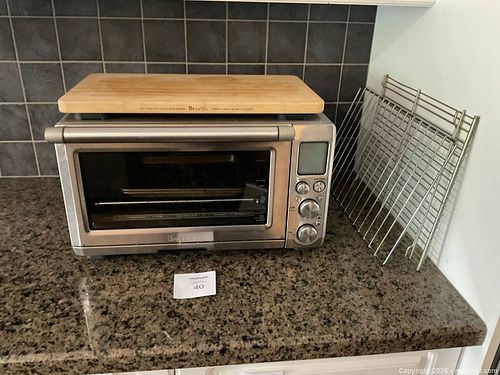 Lot #40 (1 of 8)