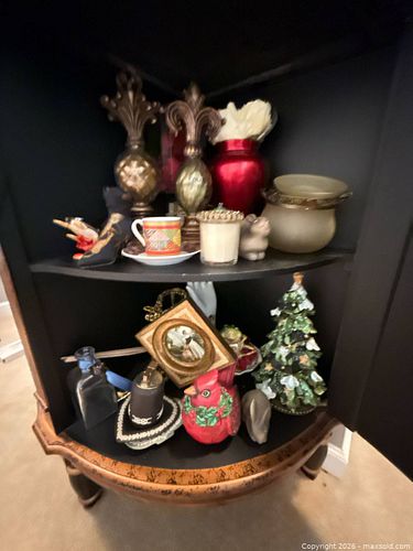 Lot #32 (1 of 6)