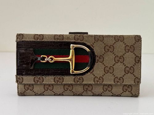 Lot #842 (1 of 12)