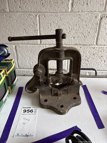 Lot #956 (1 of 6)