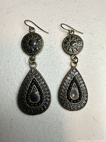 Lot #140 (1 of 5)