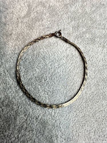 Lot #104 (1 of 5)