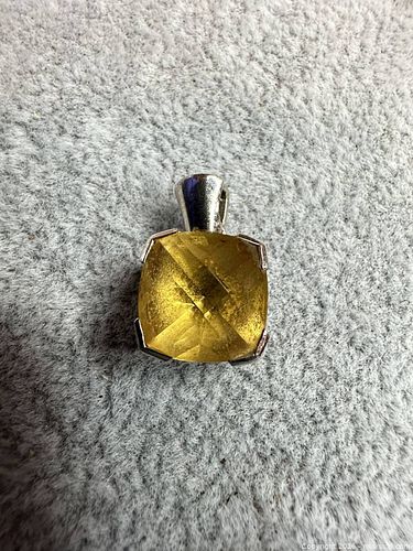 Lot #32 (1 of 4)